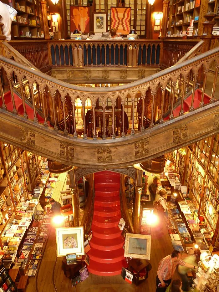 Lello &amp; Irmão Bookstore, Porto, Portugal
