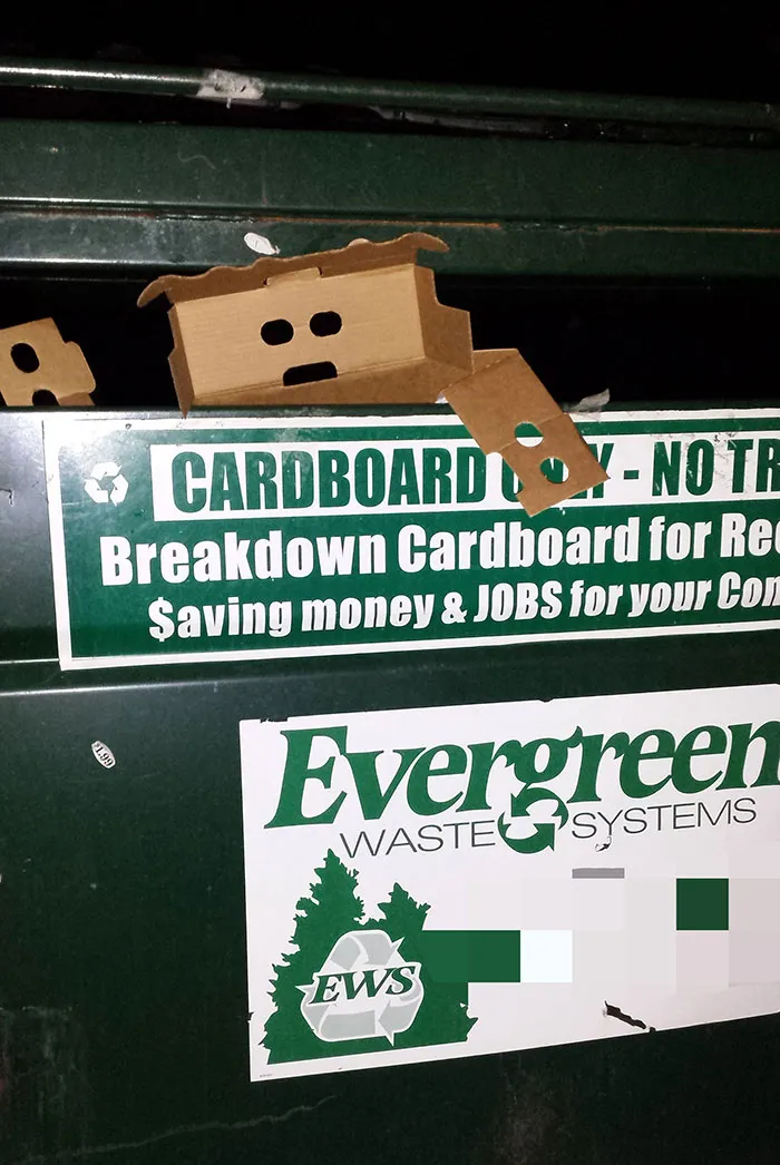 Went To Throw Some Cardboard In The Recycling At Work Tonight And Found This One Trying To Escape