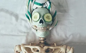 This Skeleton Is Basically Any Girl On Instagram