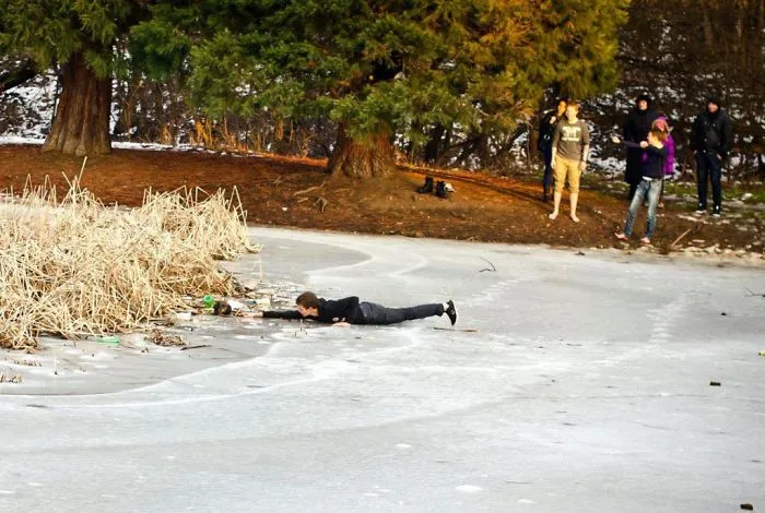 Tenage Boy Rescues A Stray Dog From Drowning In A Frozen Lake (sofia, Bulgaria)