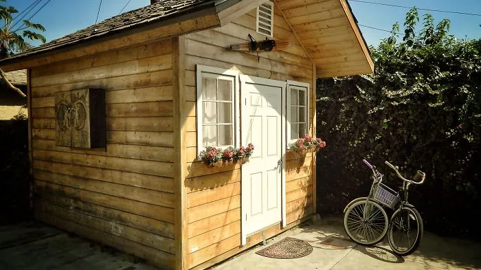 I Turned A Shed Into A Tiny House And Created Themed Rooms In My Home To Rent In Los Angeles