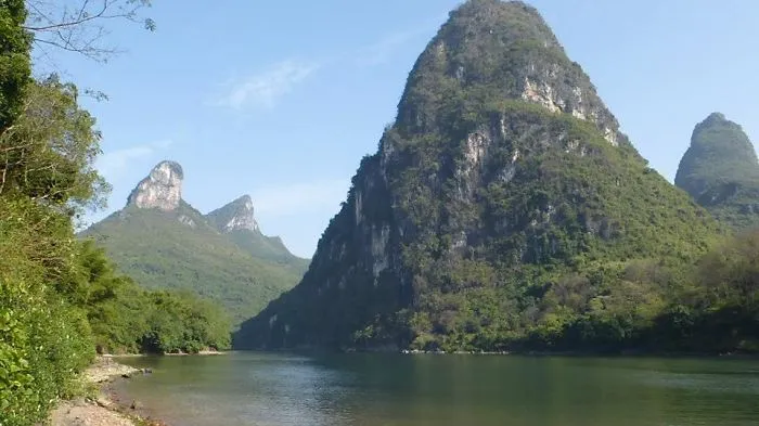 Beautiful Blue Skies, Li River November 2012