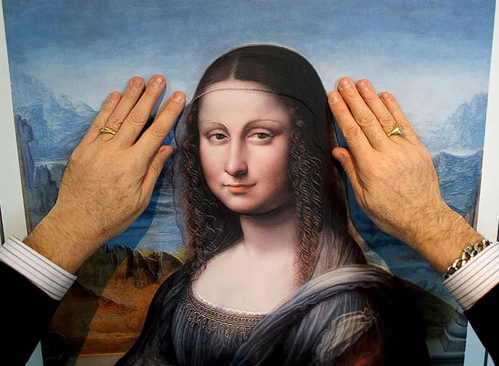 Blind People Can Finally "See" Art Through Touch In This Museum Of Madrid
