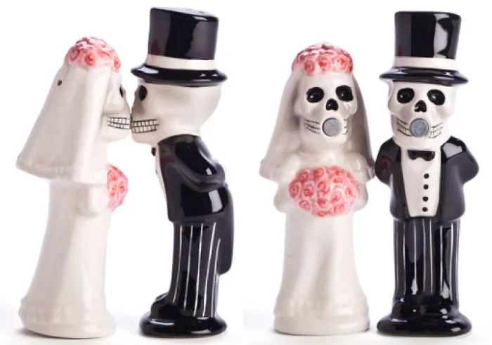 Skull Bride &amp; Groom Salt &amp; Pepper!