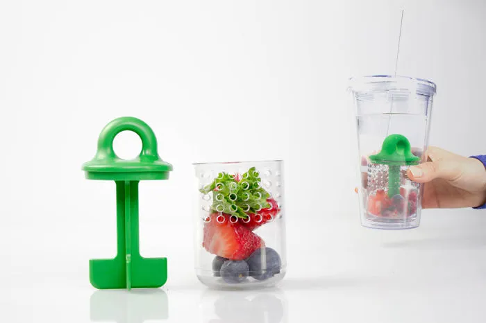 Splashinfuser.com  -instantly Infuse Water Or Cocktail With Built In Flavor Releasing Muddler