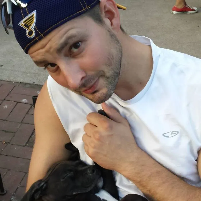 'Hot Dudes With Dogs' Instagram Brings Two Of Your Favorite Things In One Place
