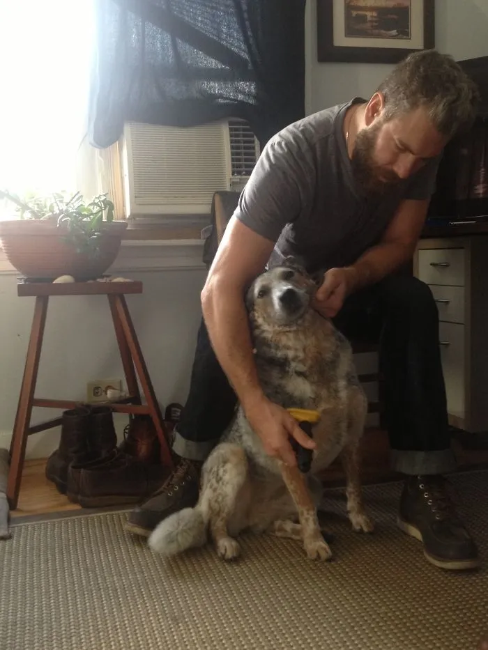 'Hot Dudes With Dogs' Instagram Brings Two Of Your Favorite Things In One Place