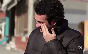 Entire Neighbourhood Secretly Learns Sign Language To Surprise Deaf Neighbor