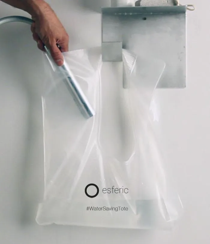 The #watersavingtote Saves 3 Liters Of Water Per Shower