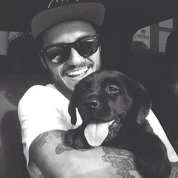 'Hot Dudes With Dogs' Instagram Brings Two Of Your Favorite Things In One Place