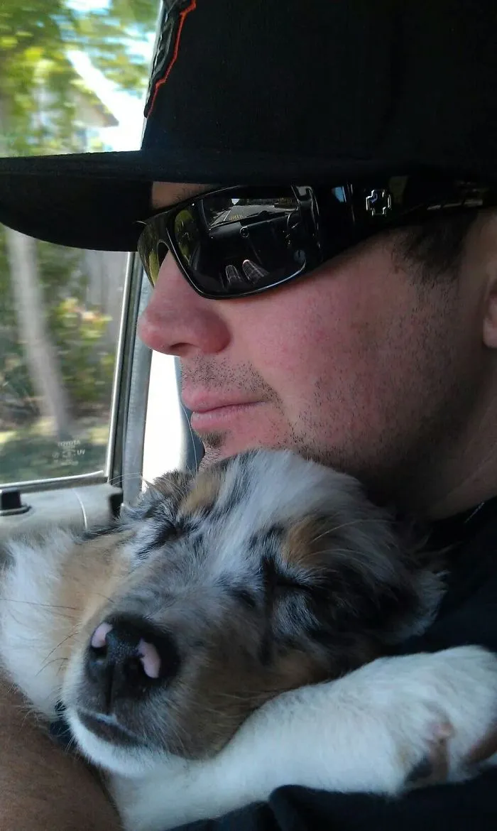 'Hot Dudes With Dogs' Instagram Brings Two Of Your Favorite Things In One Place