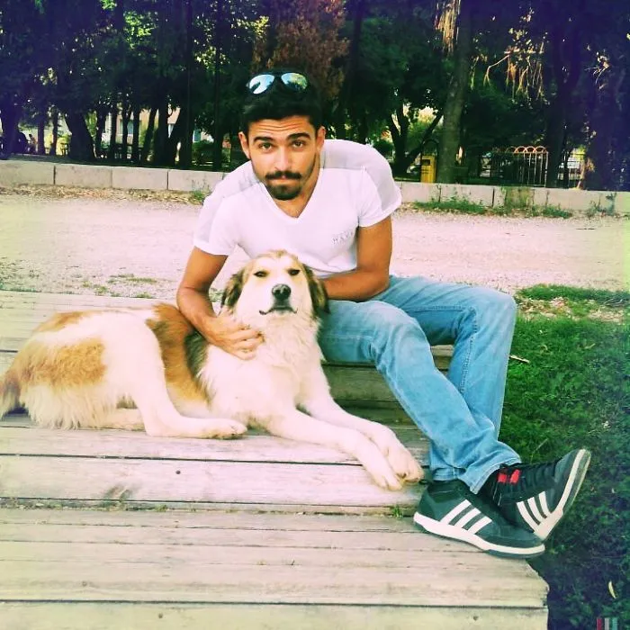'Hot Dudes With Dogs' Instagram Brings Two Of Your Favorite Things In One Place