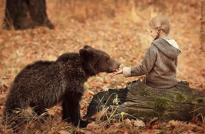 Children And Animals Cuddle In Cute Photoshoots By Russian Photographer Elena Karneeva