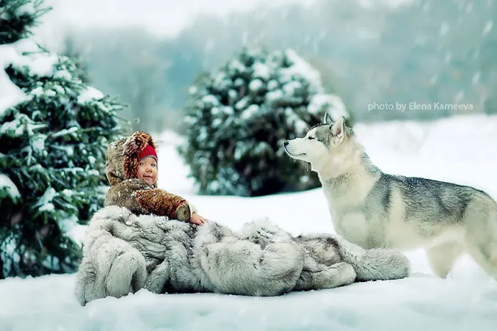 Children And Animals Cuddle In Cute Photoshoots By Russian Photographer Elena Karneeva
