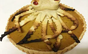 56 Of The Most Creative Pies That Are Too Cool To Eat