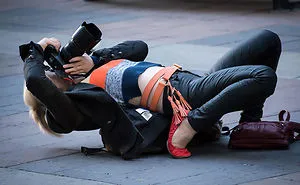 117 Crazy Photographers Who Will Do ANYTHING For The Perfect Shot