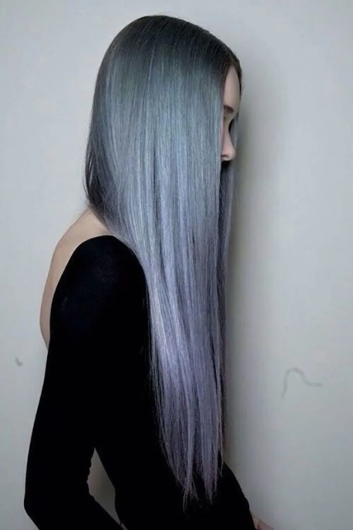 'Granny' Hair Trend: Young Women Are Dyeing Their Hair Gray