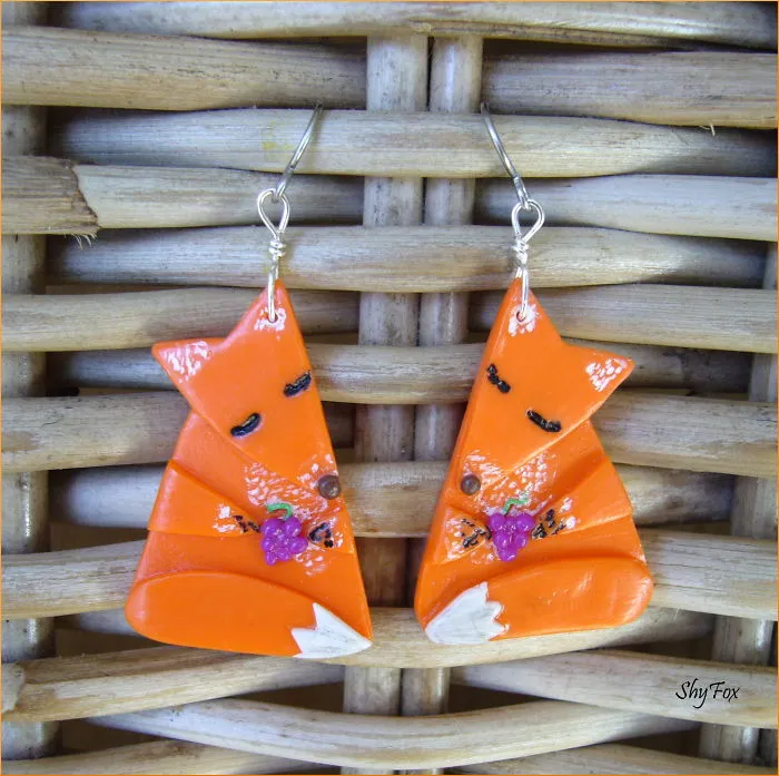 Foxes With Grapes