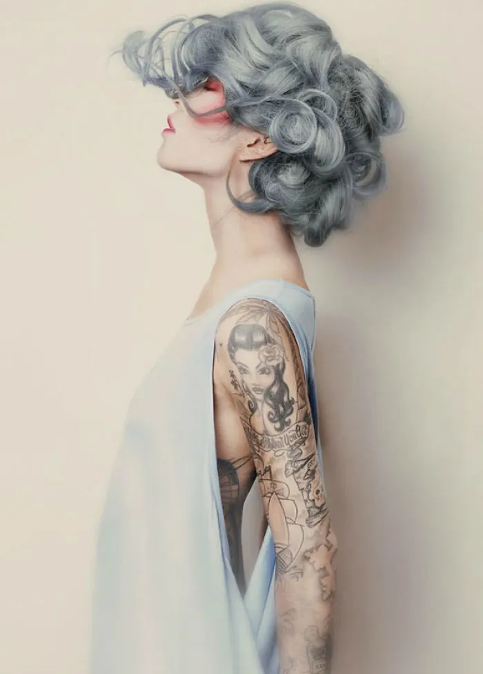 'Granny' Hair Trend: Young Women Are Dyeing Their Hair Gray