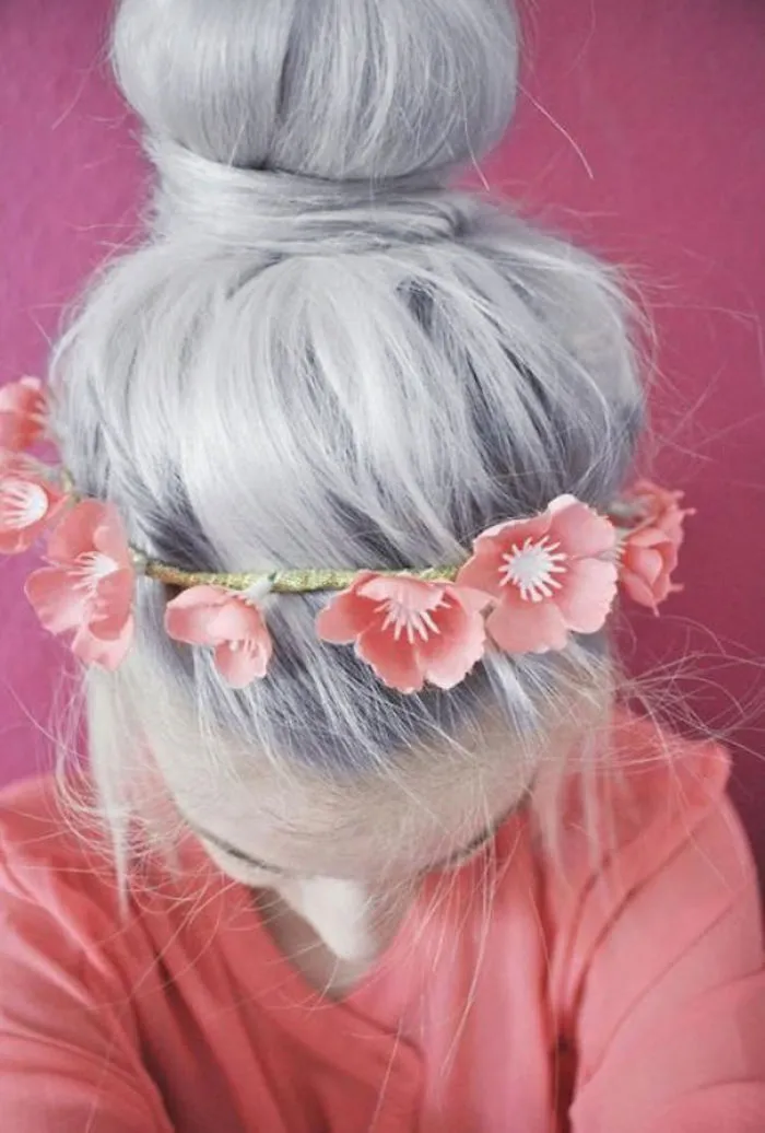 'Granny' Hair Trend: Young Women Are Dyeing Their Hair Gray