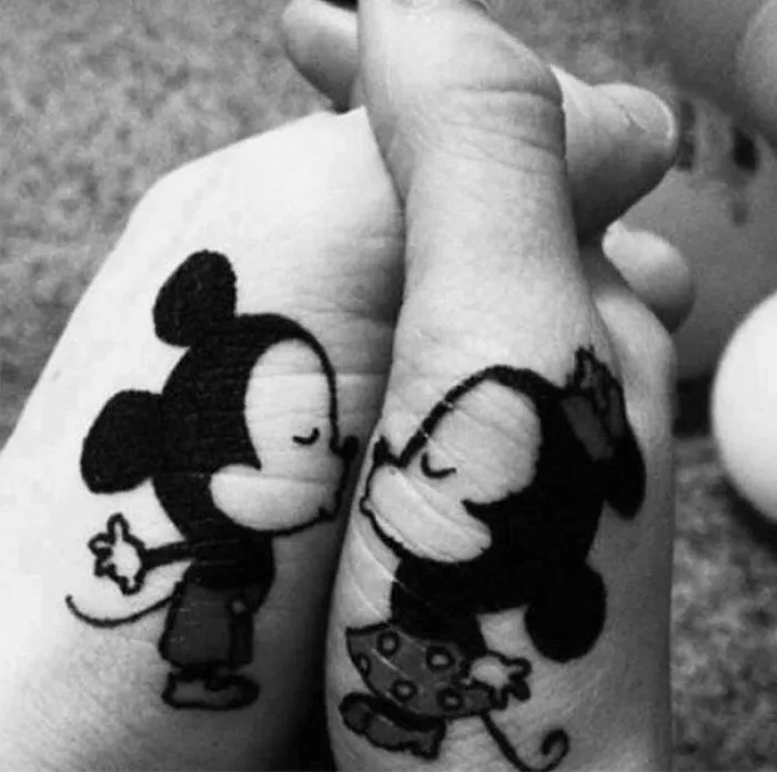 87 Matching Couple Tattoos For Lovers That Will Grow Old Together
