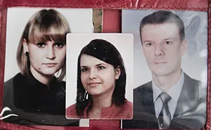 I Asked People Why They Have Photos In Their Wallets