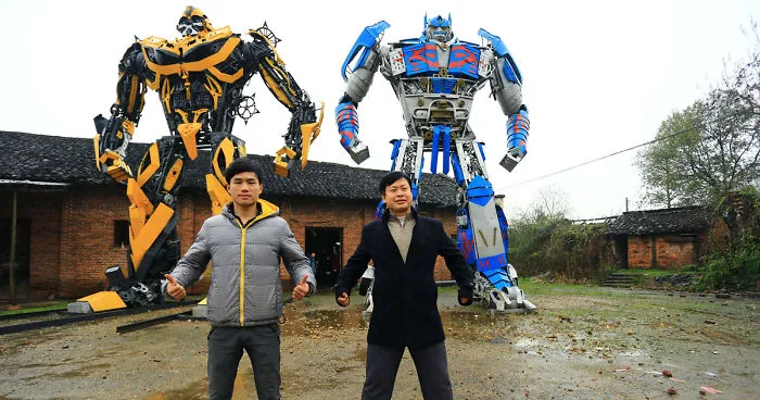 Farmer Dad And His Son Build Transformers From Scrap Metal In China And Make $160K A Year