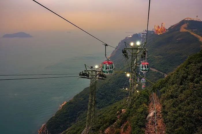 Hong Kong Cabling Down The Cliffs