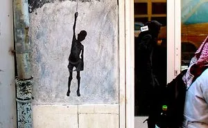64 Powerful Street Art Pieces That Tell The Uncomfortable Truth