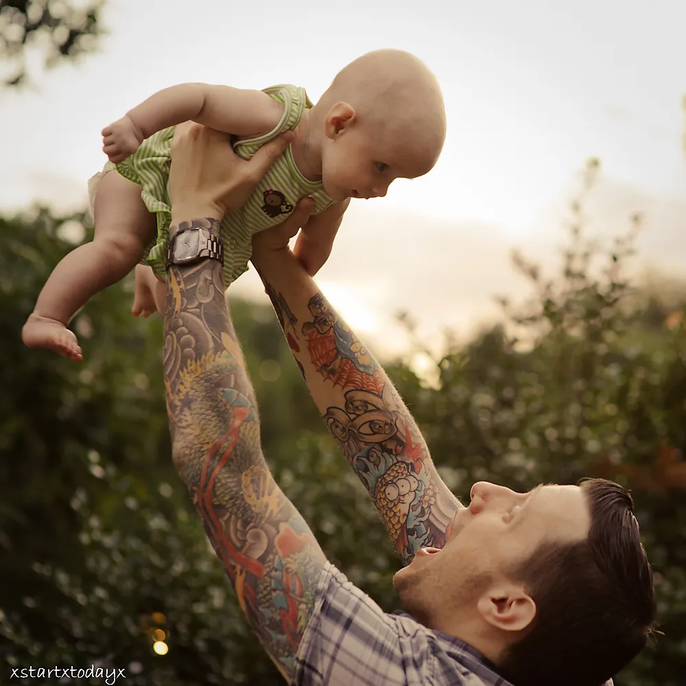 124 Babies And Their Tattooed Parents That Look Absolutely Beautiful Together