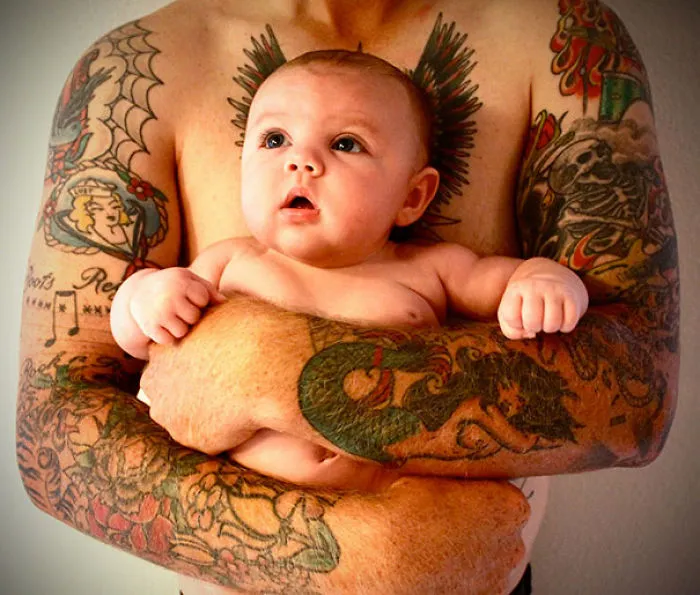 124 Babies And Their Tattooed Parents That Look Absolutely Beautiful Together