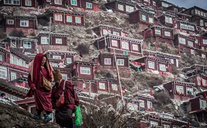 I Travelled To Sertar, A Place In China That Is Home To 40,000 Monks