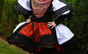 How Traditional Wedding Outfits Look Around The World (38 Pics)