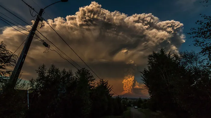34 Breathtaking Pics Of Volcano Eruption In Chile That Forced 4,000 To Evacuate