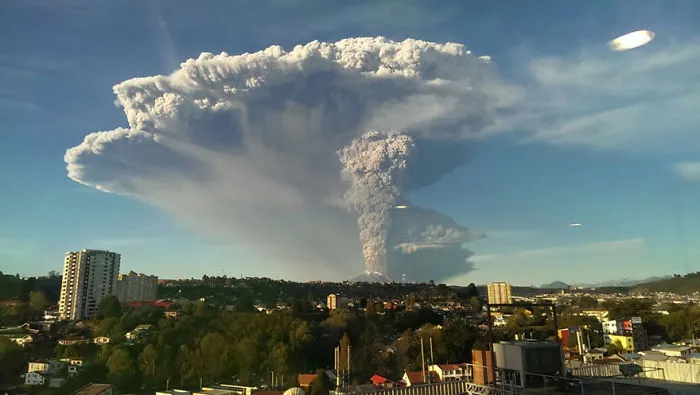 34 Breathtaking Pics Of Volcano Eruption In Chile That Forced 4,000 To Evacuate