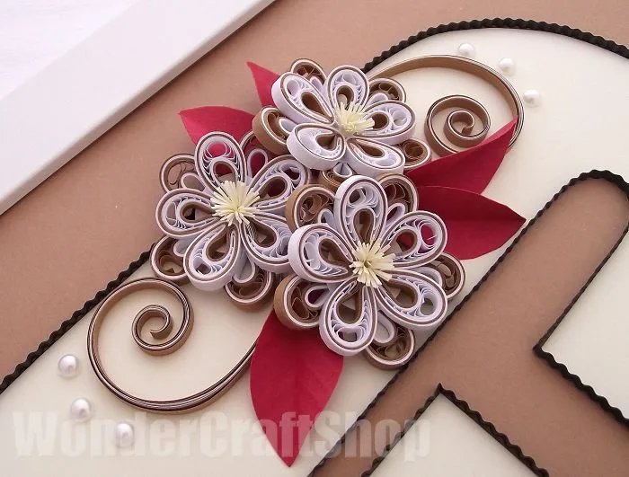 How A 3mm Wide Paper Strip Turns Into A Little Piece Of Art