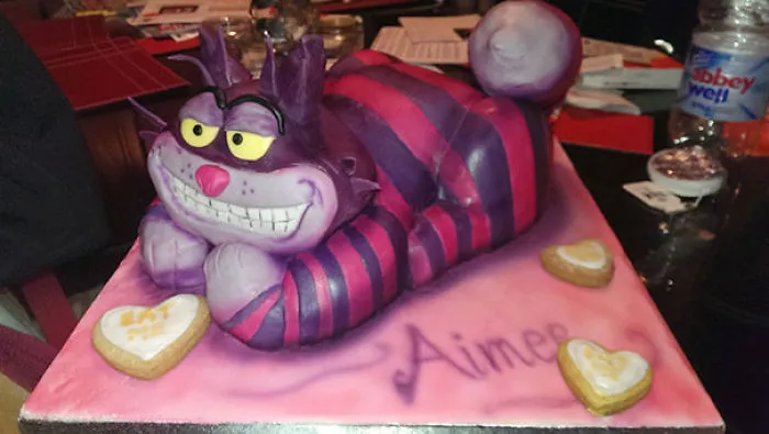 Cheshire Cat Cake