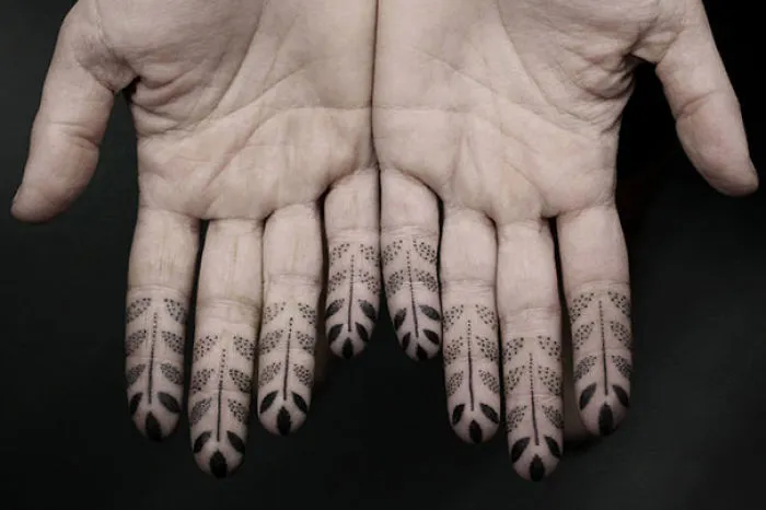 Dotwork Finger Tattoo