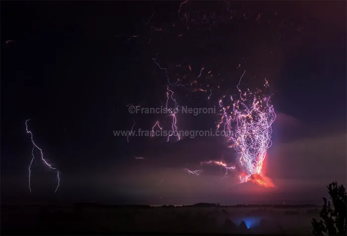 34 Breathtaking Pics Of Volcano Eruption In Chile That Forced 4,000 To Evacuate