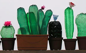 Recycled PET Plastic Bottle Plant And Animal Sculptures By Veronika Richterová
