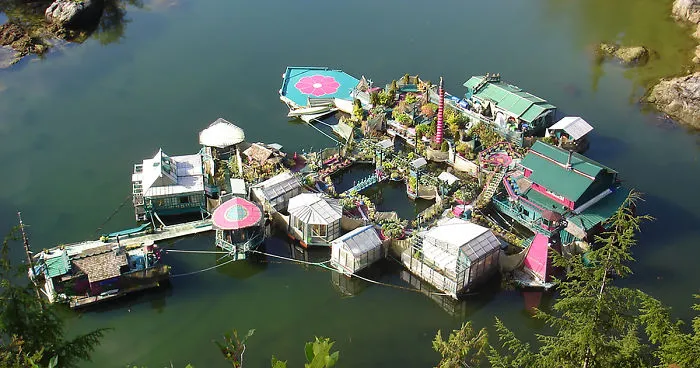 Couple Spends 20 Years Building A Self-Sustaining, Floating Island To Live Off The Grid
