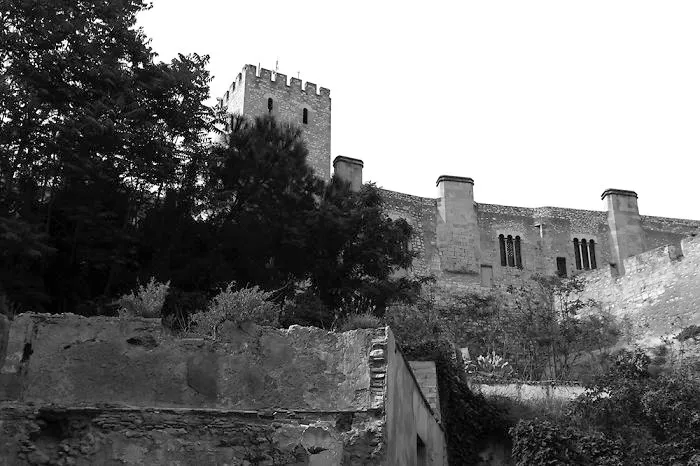 B&w  Pictures Of The Medieval Town Of Tortosa