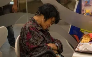 Hong Kong's Mcdonalds Becomes A Home For The Homeless At Night