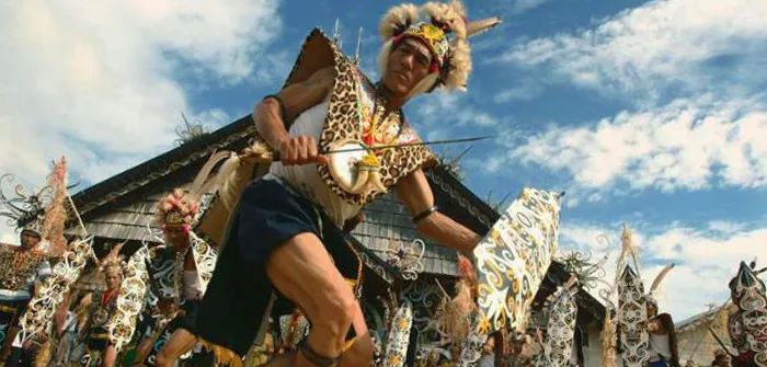 West Kalimantan: Dayak Dance