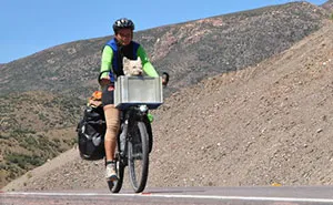 I'm Cycling 26,000 Km Around The World With My Blind Dog Tulku