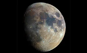 Self-Taught Polish Astrophotographer Captures High-Res Moon Photo By Combining 32,000 Shots