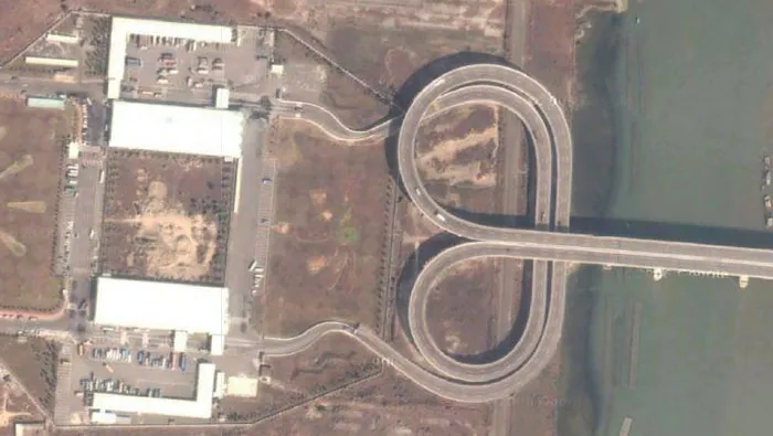Macau Drives On The Left Side Of The Road, Mainland China Drives On The Right, So This Is What  They Do At The Border