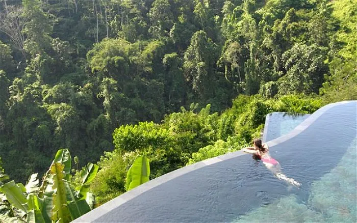 10 Craziest Swimming Pool Ever!!