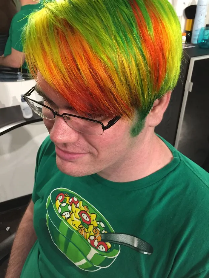Merman Trend: Men Are Dyeing Their Hair With Incredibly Vivid Colors