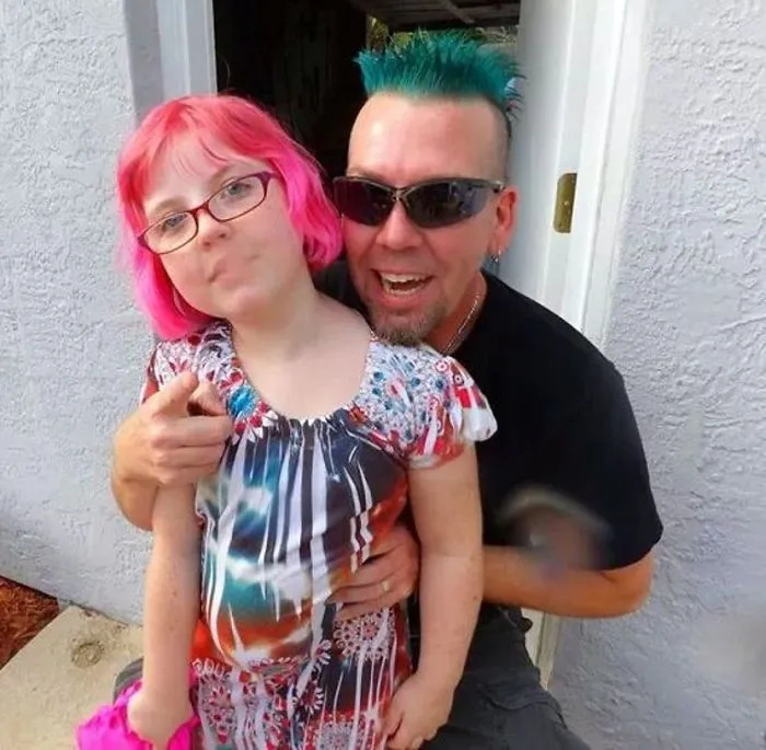 Merman Trend: Men Are Dyeing Their Hair With Incredibly Vivid Colors